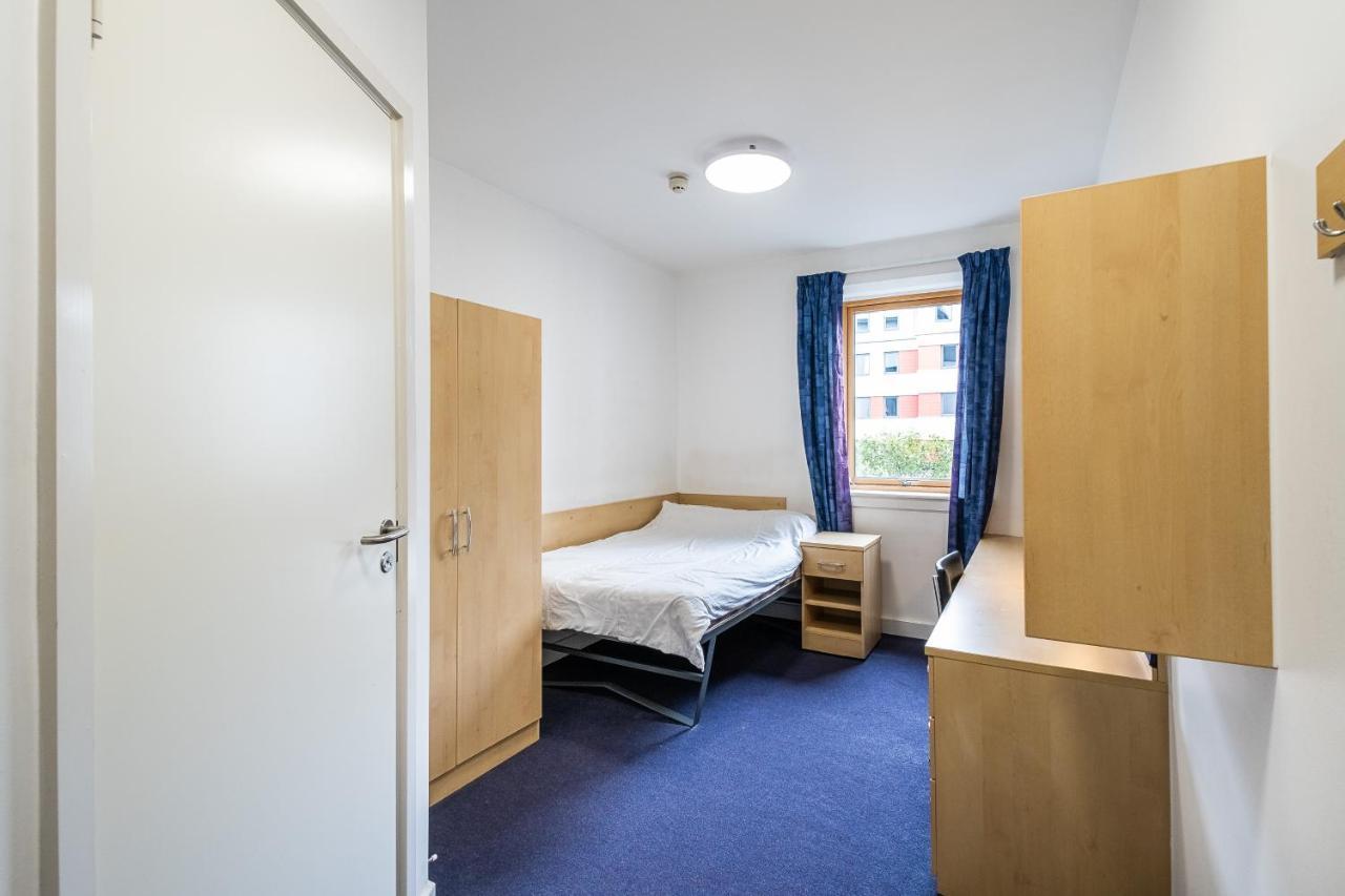 En Suite Rooms, Gillingham - Sk Екстер'єр фото