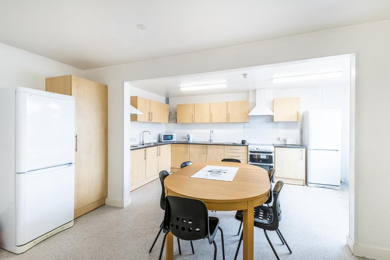 En Suite Rooms, Gillingham - Sk Екстер'єр фото